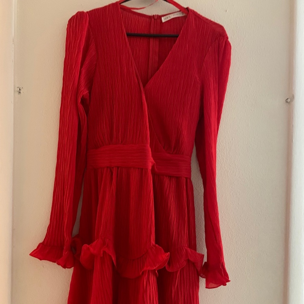 Red dress V-neckline, faux-wrap & tiered ruffles